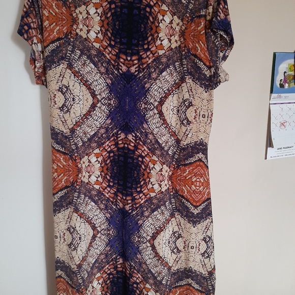 Ladies dress - Picture 6 of 6